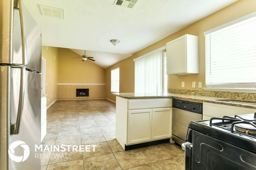 Building Photo - 9311 Towerstone Dr