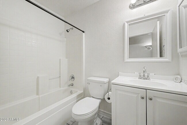 Building Photo - 8563 W Mission Ln