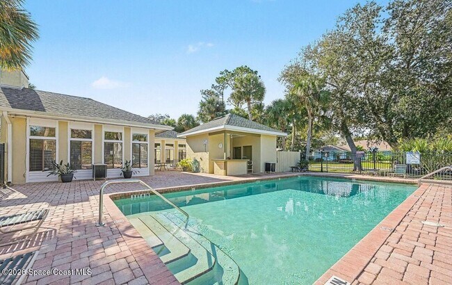 Building Photo - 3555 Sable Palm Ln