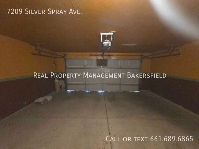 Building Photo - 7209 Silver Spray Ave
