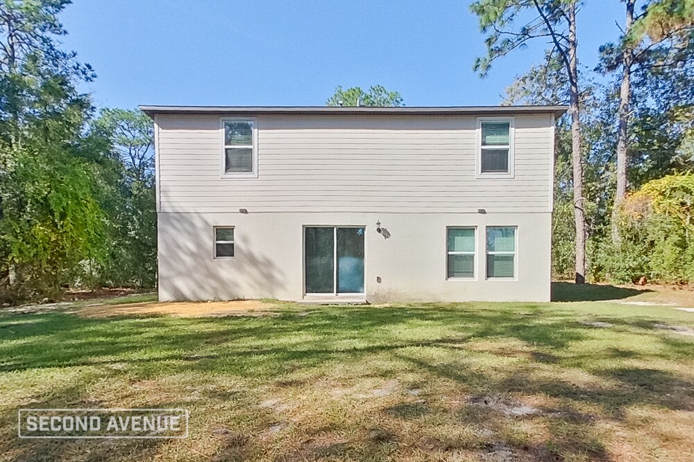 Building Photo - 10811 N Hatari Dr