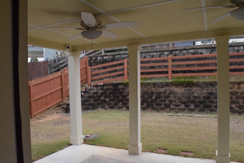 Building Photo - 480 Meadow Hill Dr