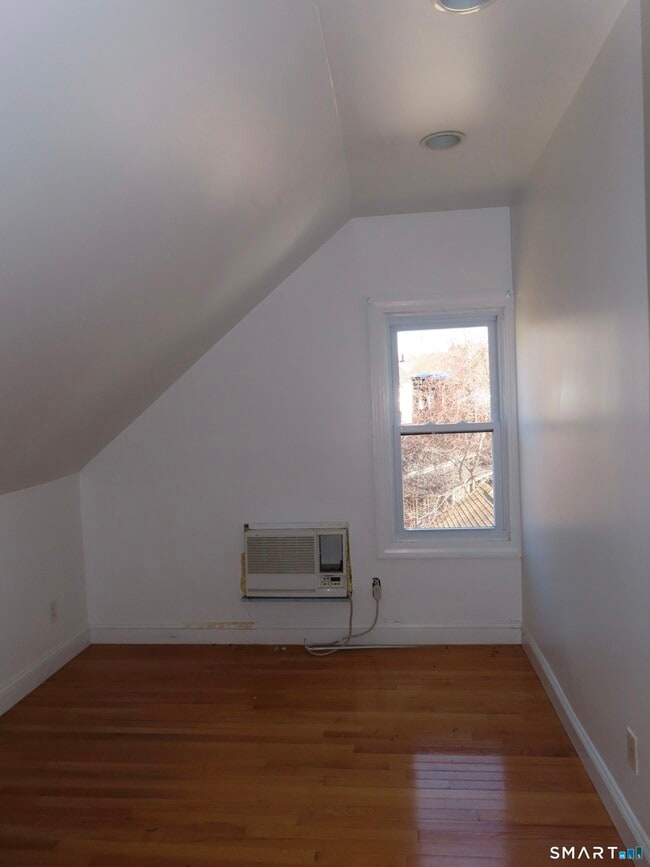 Building Photo - 40 Winter St