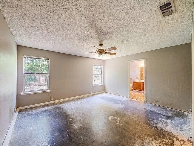 Building Photo - 3240 Bent Creek Dr