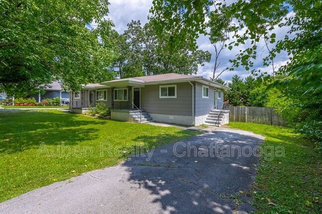 Building Photo - 2806 Silverdale Rd