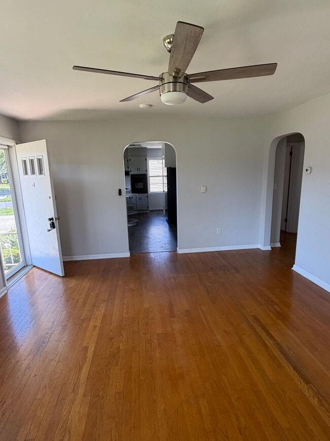 Building Photo - Beautiful Home with a One Car Garage
