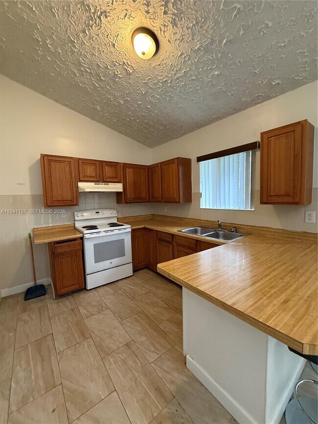 Building Photo - 13628 SW 287th Ln