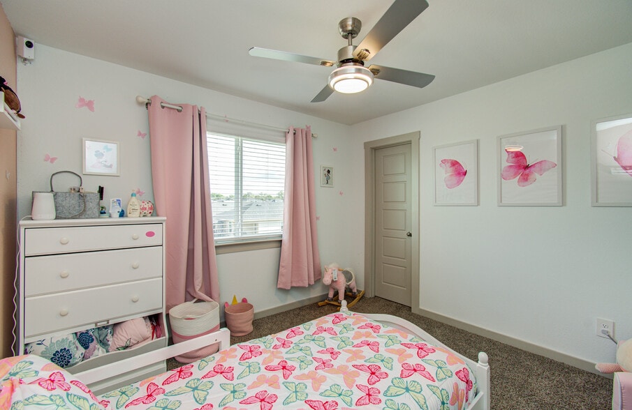 Guest Room 3 - 12806 Rainham Ln