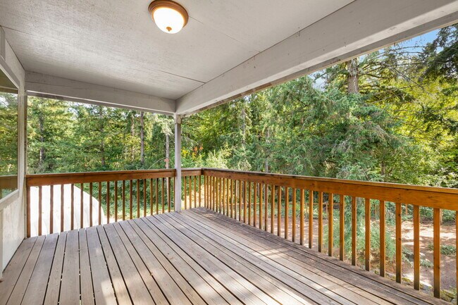 Building Photo - 7874 SW Bayberry Dr