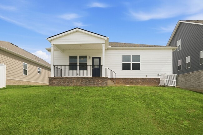 Building Photo - 3707 Clementine Ln