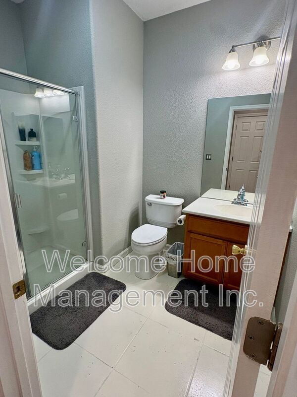 Building Photo - 6011 Daffodil Dr