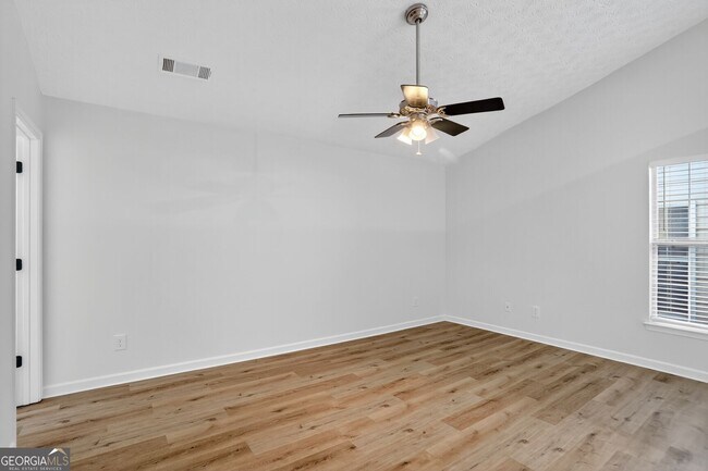 Building Photo - 1308 Gates Cir SE