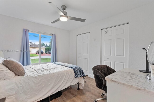 Building Photo - 11780 NW 27th Ct