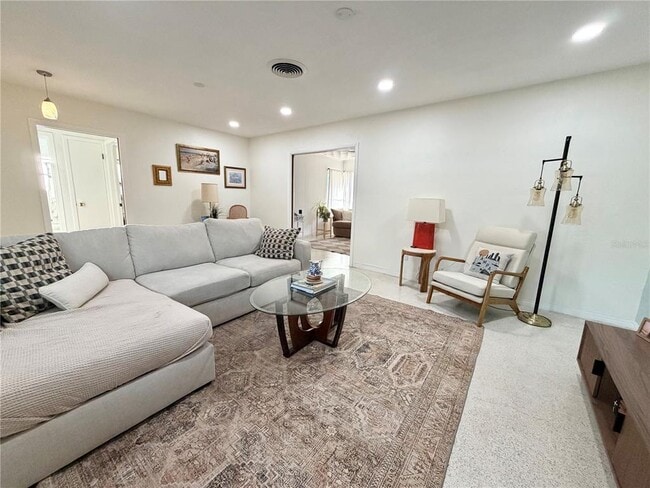 Building Photo - 5220 23rd Ave S