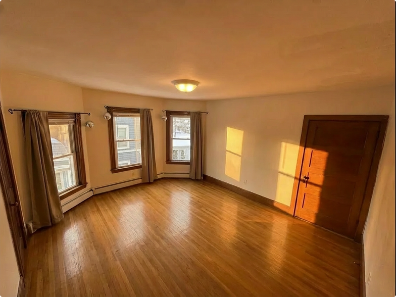 Building Photo - 16 Boston Ave