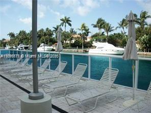 Building Photo - 9800 W Bay Harbor Dr