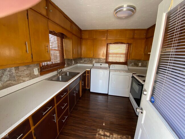 Building Photo - 1404 Walton St