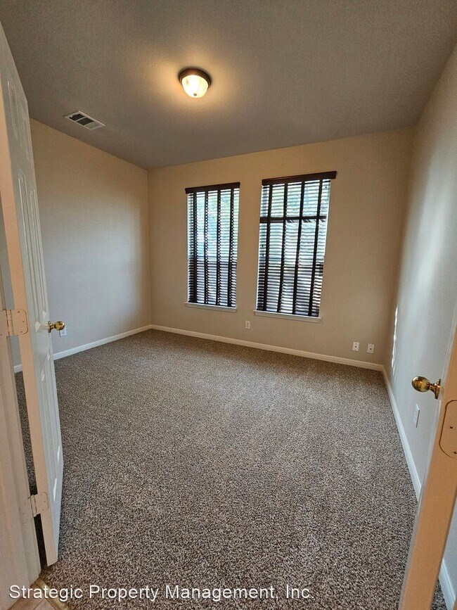 Building Photo - 3 br, 2.5 bath House - 9326 Hazelton Lane