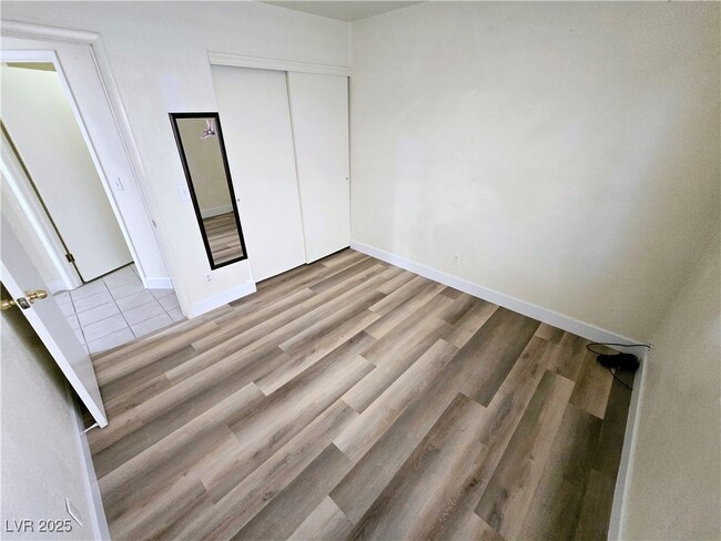 Building Photo - 5028 Milange St