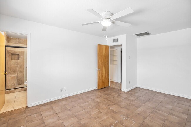 Building Photo - Lovely Old Town Scottsdale rental with private pool!