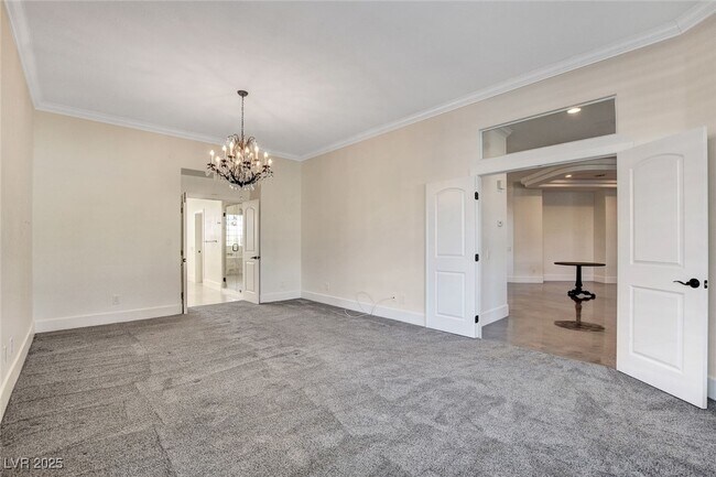 Building Photo - 10728 Elm Ridge Ave