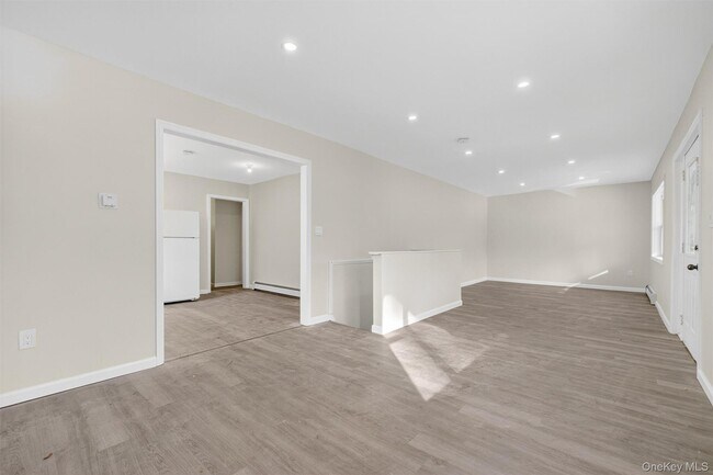 Building Photo - 149 Lewis Ln