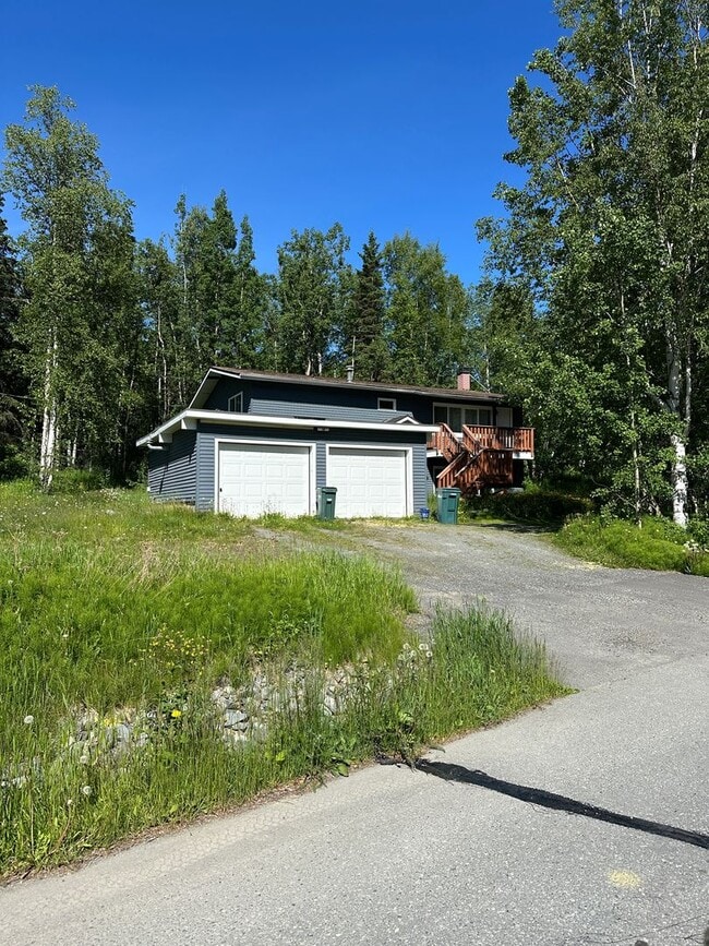 Building Photo - 14716 W Lake Ridge Dr