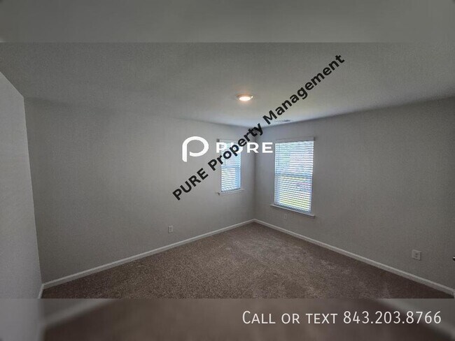 Building Photo - Downstairs Master - 5 BEDROOM HOME Berkele...