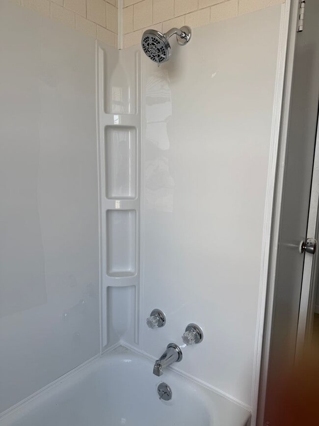 Building Photo - 202 1/2 S Madison - Richmond