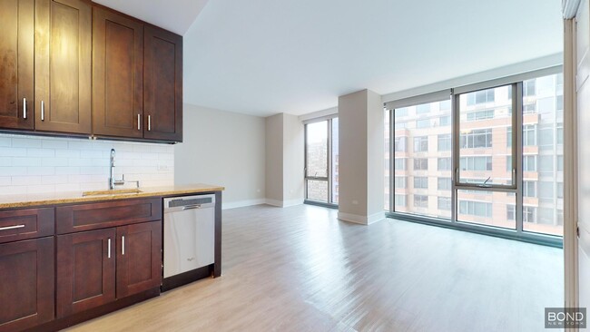 Building Photo - 237 E 34th St