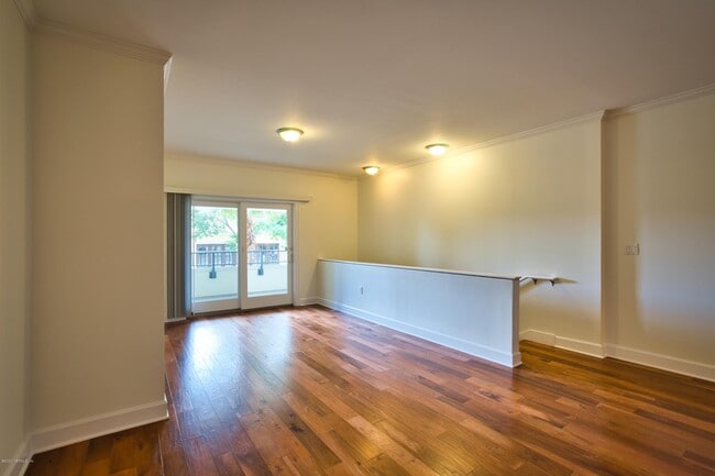 Building Photo - 525 3rd St N