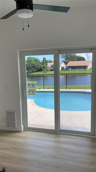 Building Photo - 6425 96th Pl S