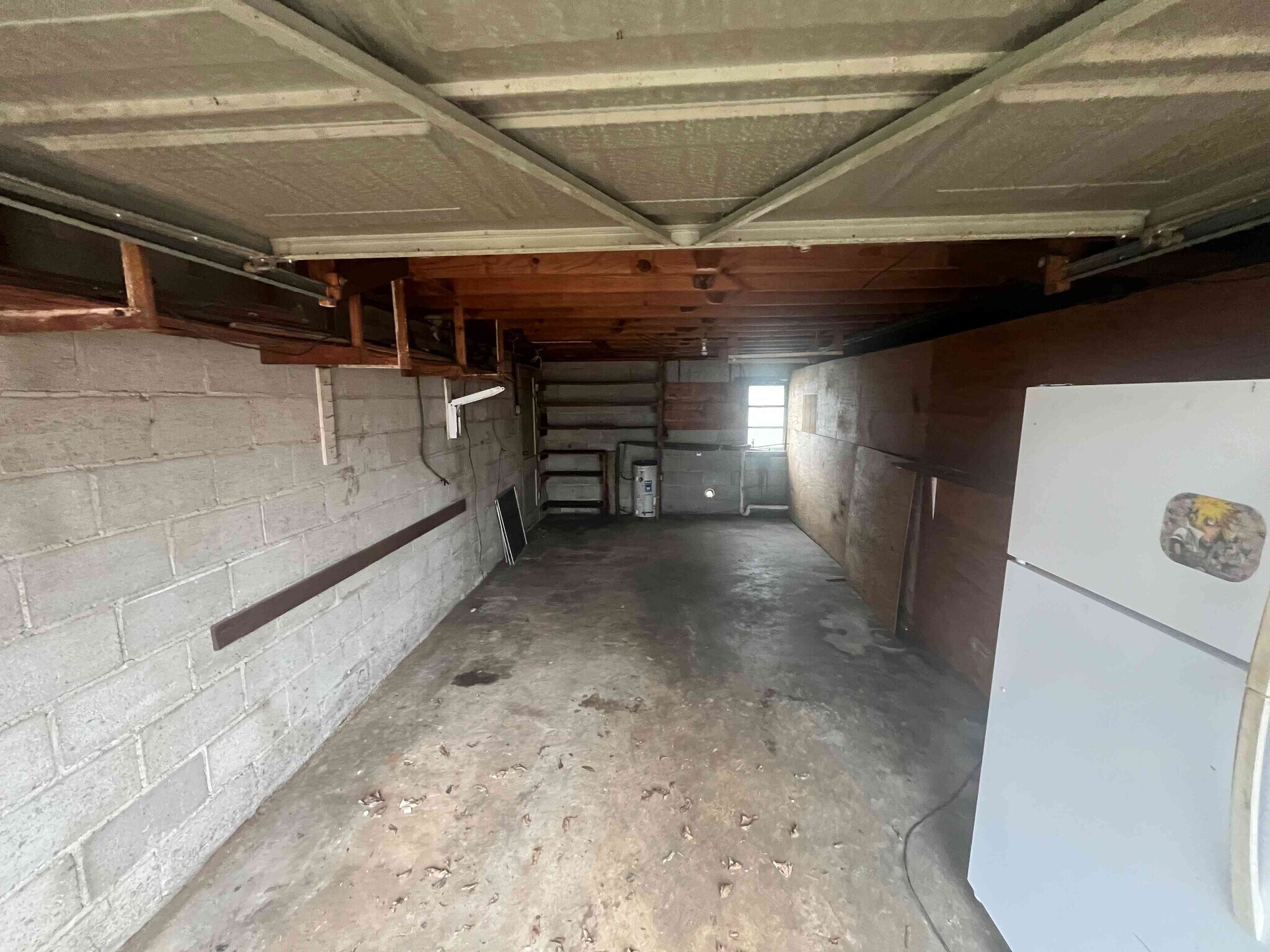 Building Photo - 817 Moulton St E