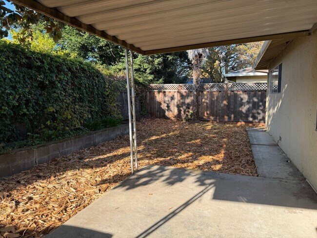 Building Photo - Kent/Pal