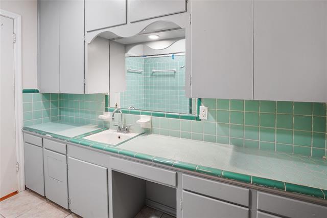 Building Photo - 2711 Santa Cruz Dr