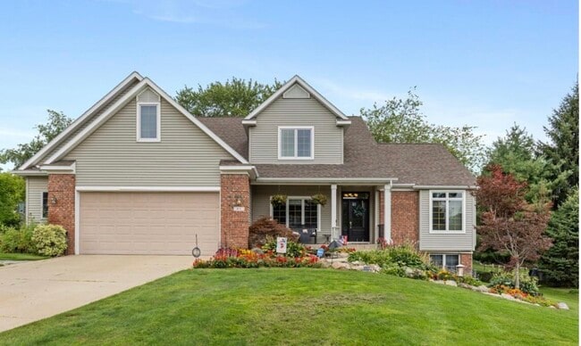 Building Photo - 61 Greystone Ct NE