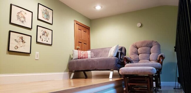 Building Photo - 602 Summer St