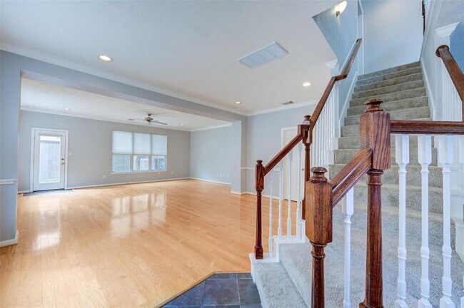 Building Photo - 5411 Kiam St