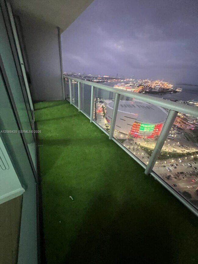 Building Photo - 888 Biscayne Blvd