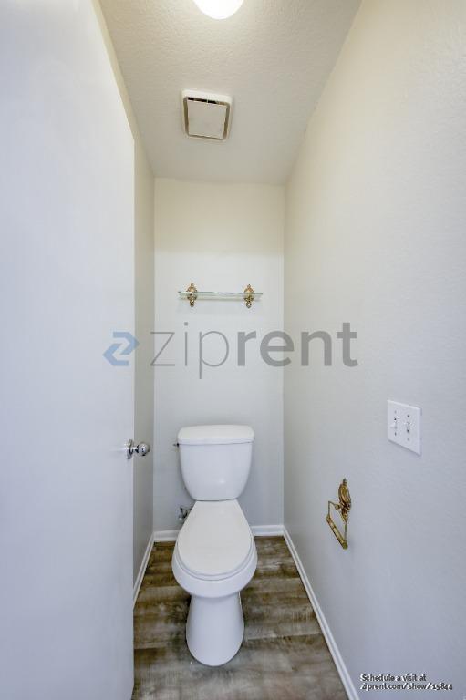 Building Photo - 7855 Green Crest Ct