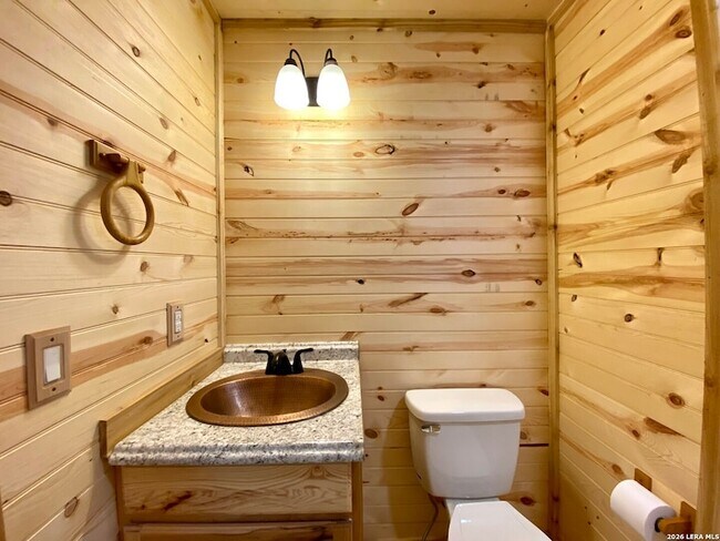 Building Photo - 624 Deer Creek E