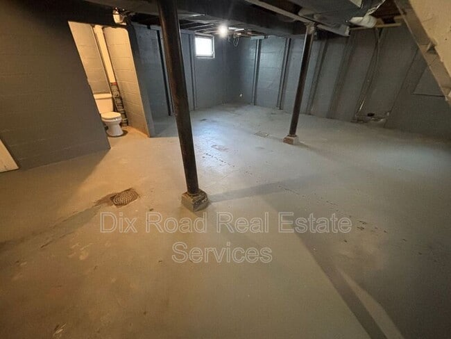 Building Photo - 3265 Buell St