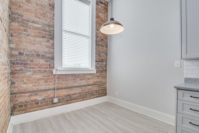 Building Photo - 1 Bedroom 1 Bathroom Apartment in Harlem