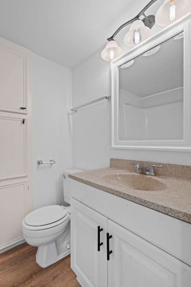Building Photo - 4105 Speedway, Unit 204