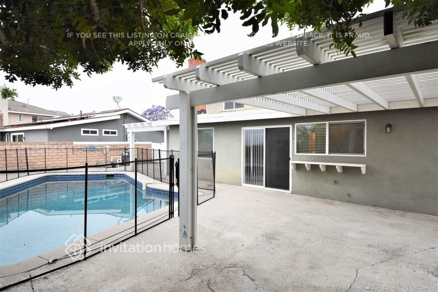 Building Photo - 1462 Hermosa Dr