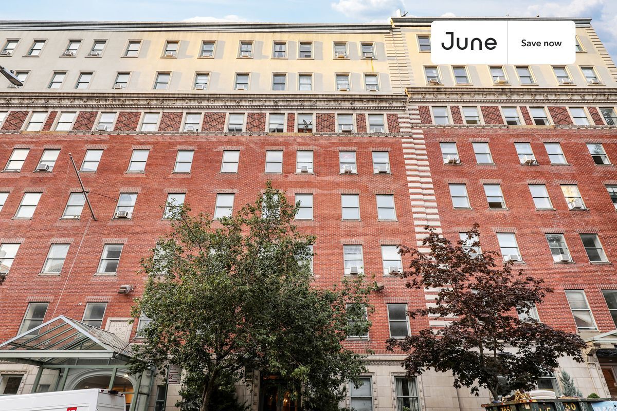 Building Photo - 239 W 63rd St