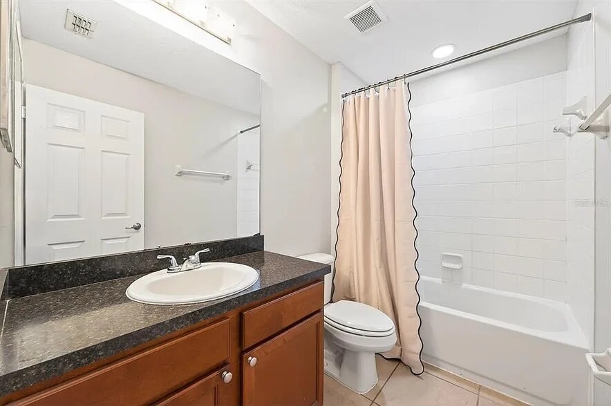 Building Photo - 644 Terrace Spring Dr