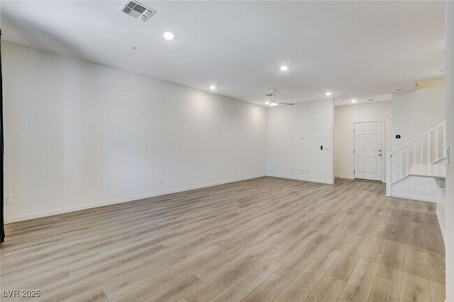 Primary Photo - 3642 Stoppani Ave