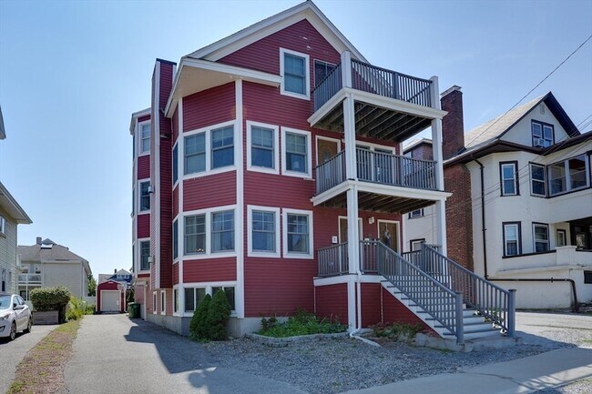 Building Photo - 18 Clyde Rd