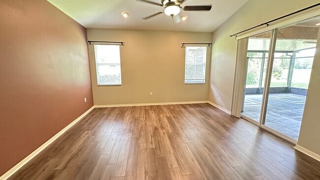 Building Photo - 2401 Nesslewood Dr